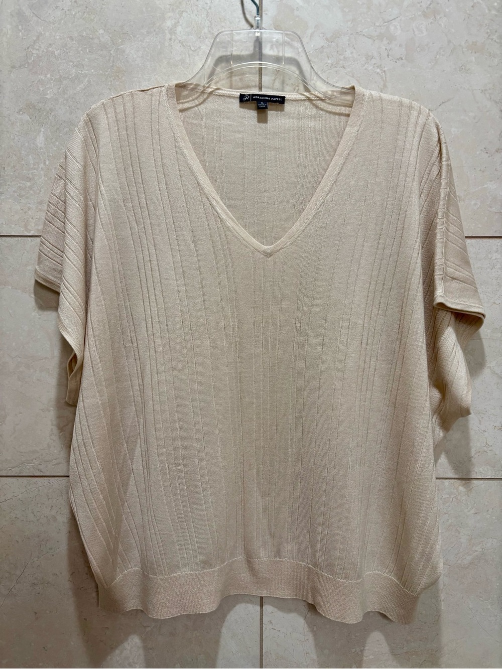 Adrianna Papell Cream Ribbed V-Neck Short Sleeve Top